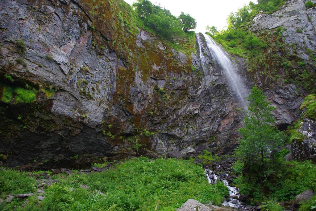 Готель Vvf Correze Pays D'Eygurande Екстер'єр фото